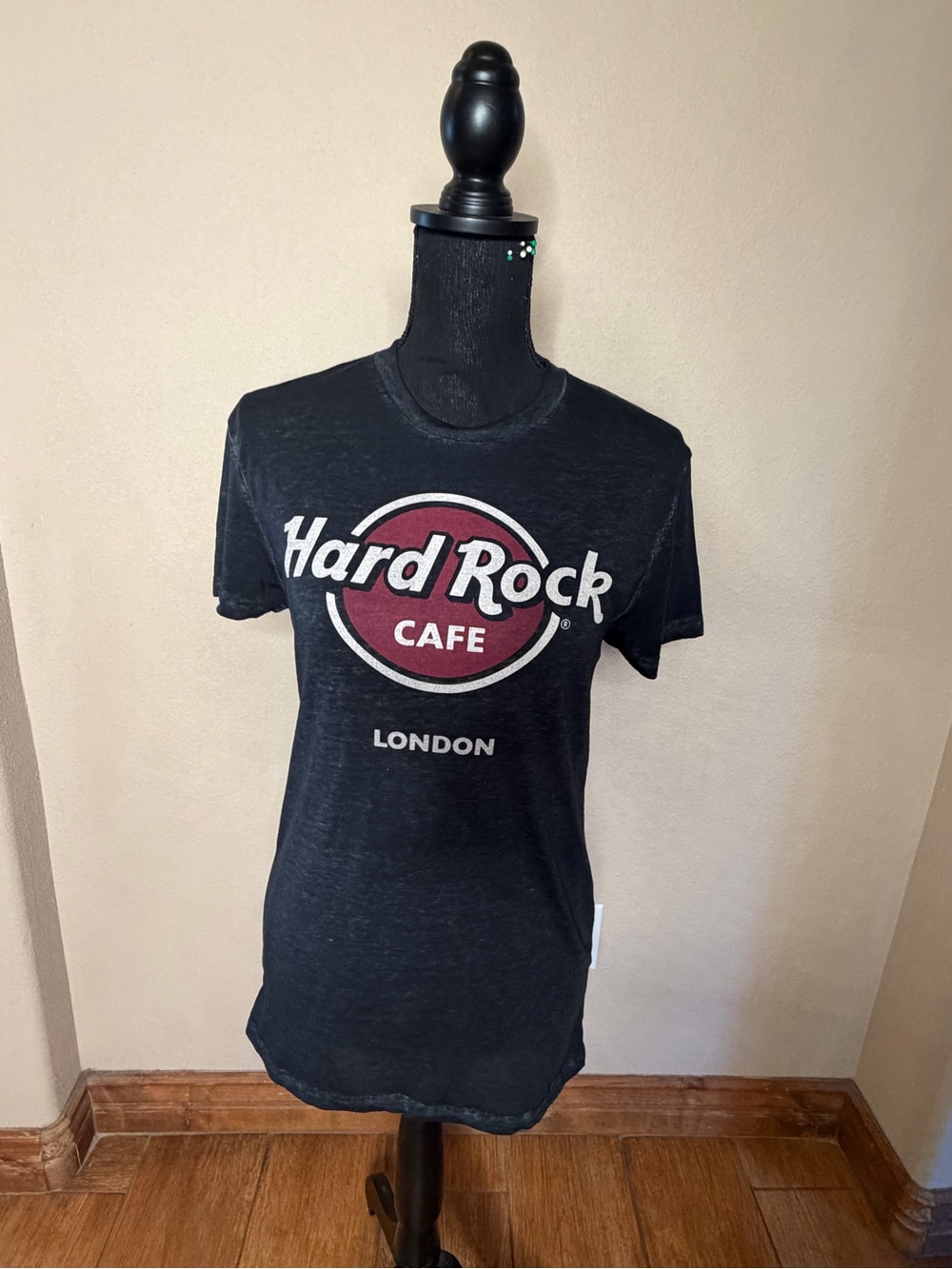 Hard Rock Cafe Black Tee with Maroon & White Logo - London Sz S